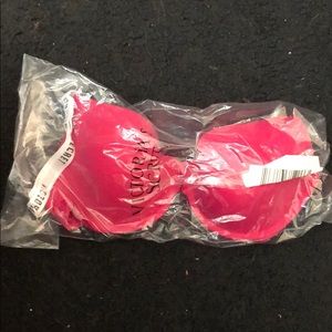 Victoria’s Secret bra 34C